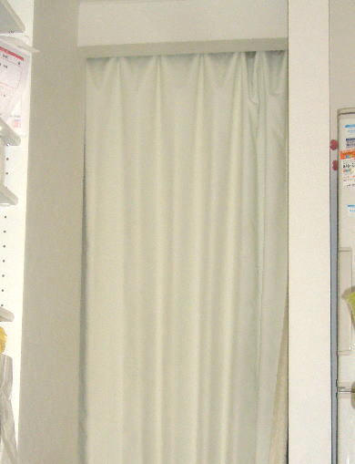 右が全閉、左が全開